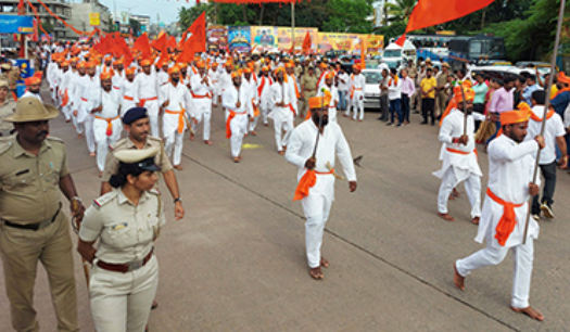 Mangalore Today Latest Main News Of Mangalore Udupi Page People Brandish Weapons At Udupi